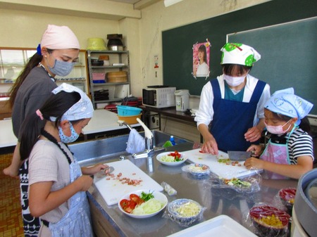6月４日土山お菓子作り教室（2）2.jpg