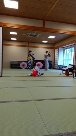 ８月27日ゆかたで日本舞踊教室２.jpg